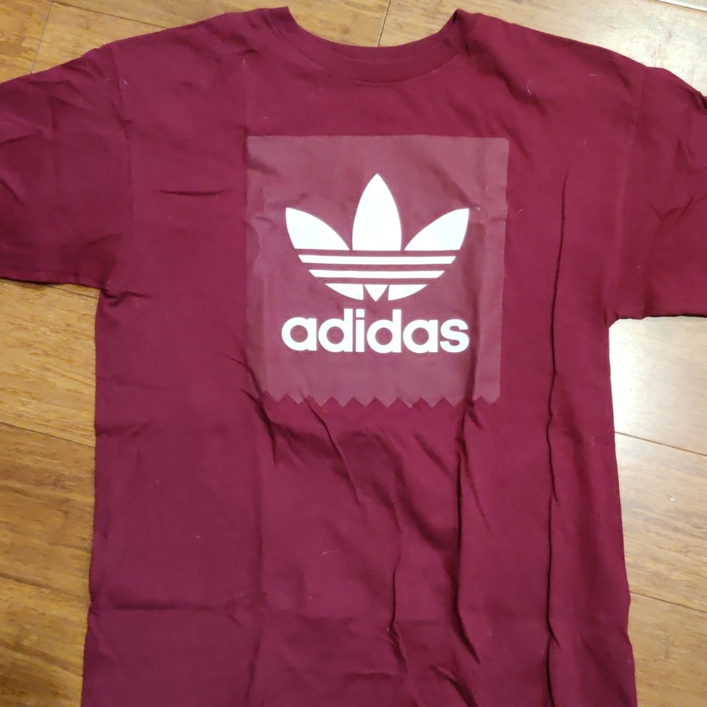 Adidas t shirt